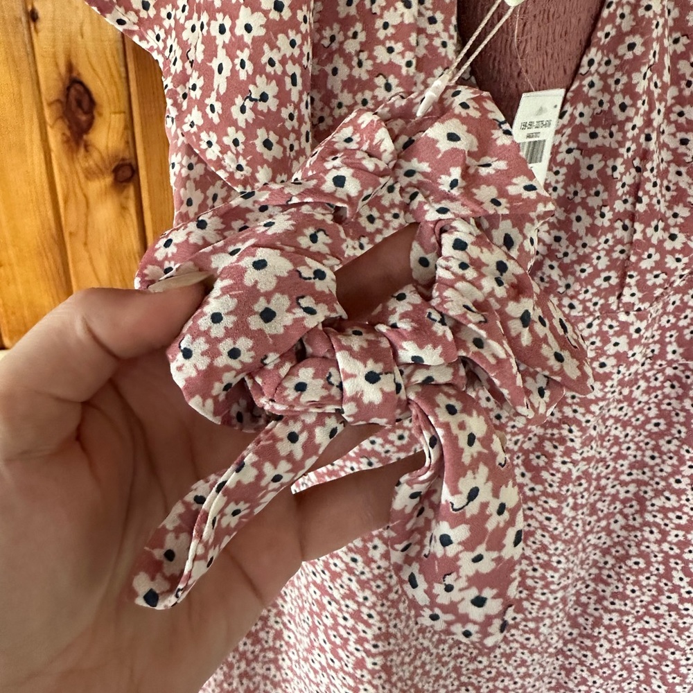 Abercrombie floral dress with hair tie